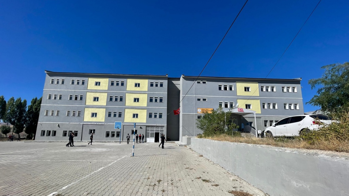 Aşkale Mesleki ve Teknik Anadolu Lisesi Fotoğrafı